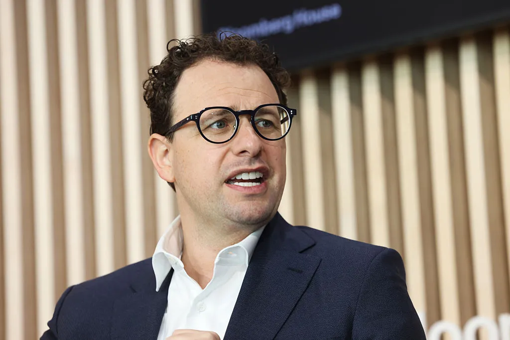 Anthropic’s $900B+ Round Is Moving Fast — And That Says a Lot